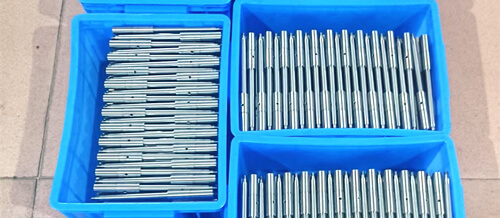 Precision axis pin ship sa Europa